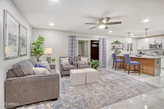 Photo #6: 6368373 Listing