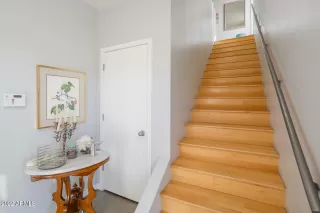 Photo #6: 6368459 Listing