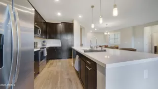 Photo #3: 6368860 Listing