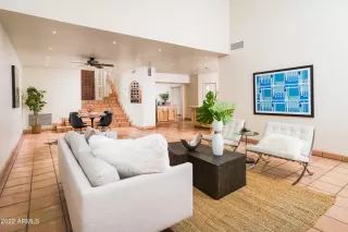 Photo #3: 6369066 Listing