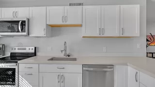 Photo #3: 6369260 Listing