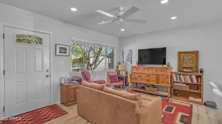 Photo #6: 6369260 Listing