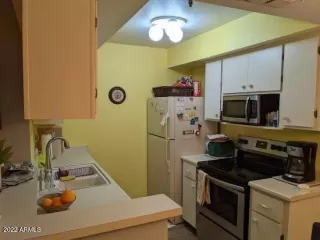 Photo #4: 6369572 Listing