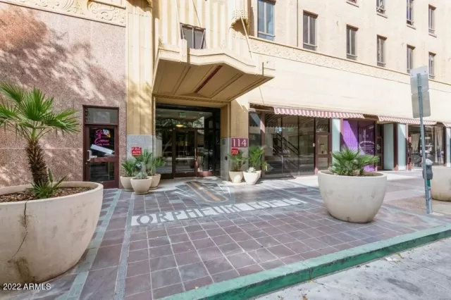 MLS: 6369784 Condo For Sale