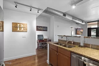 Photo #5: 6369818 Listing