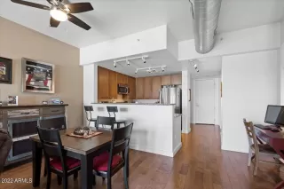 Photo #6: 6369818 Listing