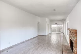 Photo #3: 6369860 Listing