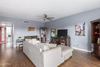 Photo #6: 6369881 Listing