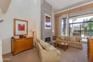 Photo #6: 6369953 Listing 