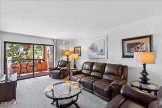 Photo #1: 6370079 Listing 