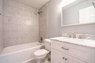 Photo #6: 6370203 Listing