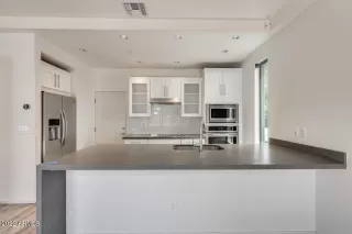 Photo #1: 6370255 Listing 