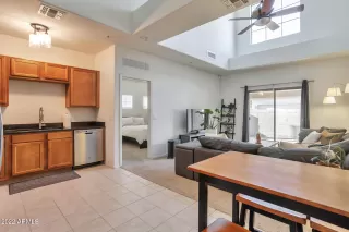 Photo #2: 6370274 Listing