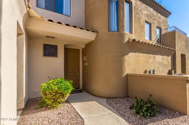 MLS: 6370324 Condo For Sale