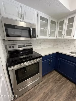 Photo #3: 6370441 Listing