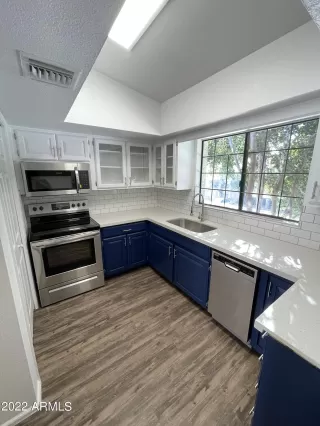 Photo #4: 6370441 Listing