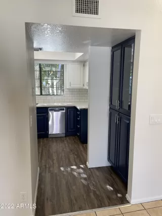 Photo #5: 6370441 Listing