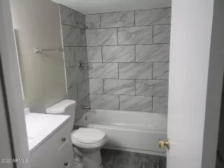 Photo #6: 6370501 Listing