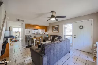 Photo #6: 6370891 Listing