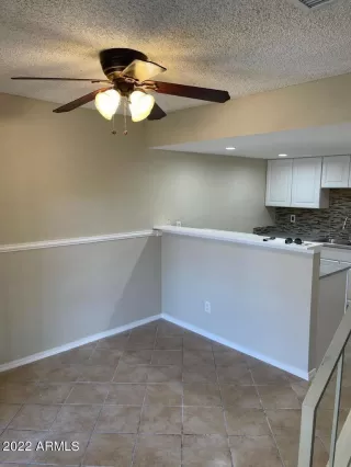 Photo #5: 6370930 Listing