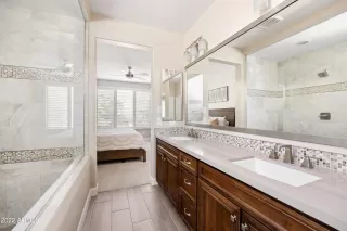 Photo #6: 6370933 Listing 