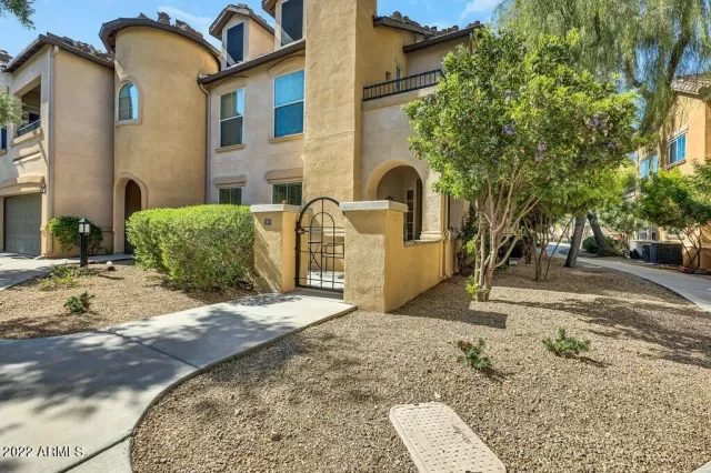 MLS: 6371174 Condo For Sale