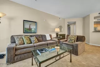 Photo #6: 6371174 Listing