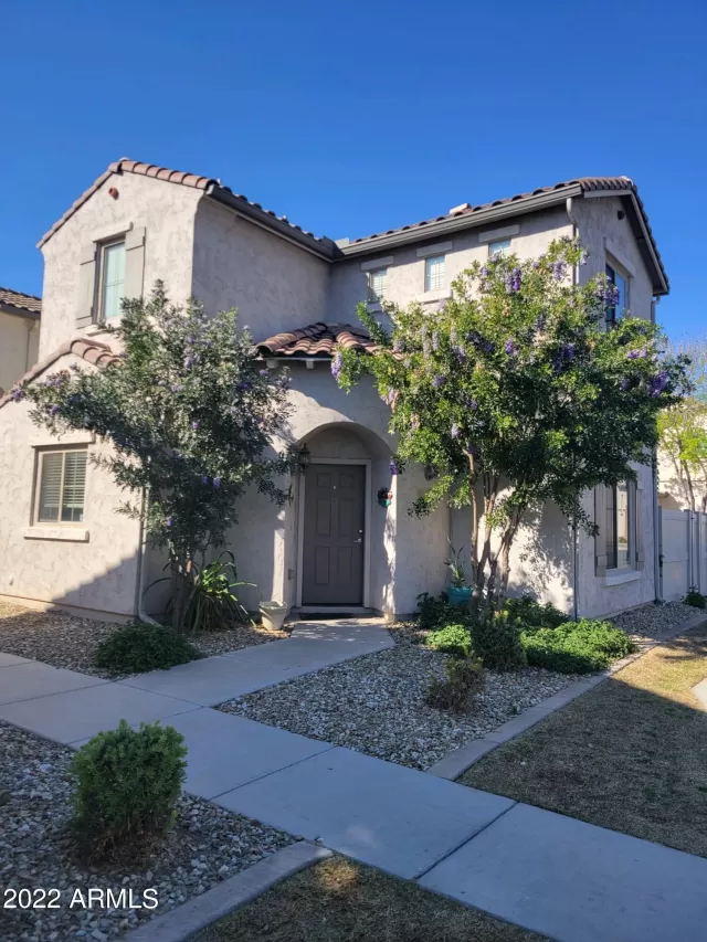 MLS: 6371383 Condo For Sale