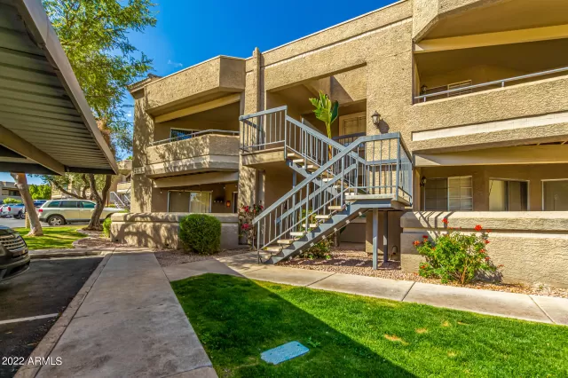 MLS: 6371405 Condo For Sale