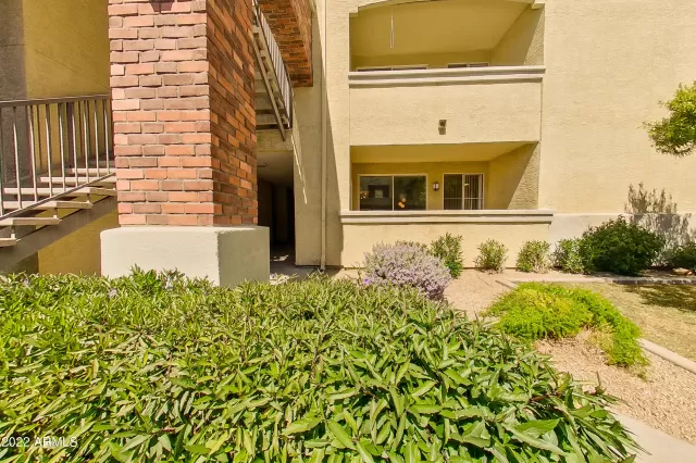 MLS: 6371452 Condo For Sale