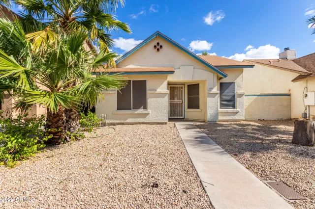 MLS: 6371479 Condo For Sale