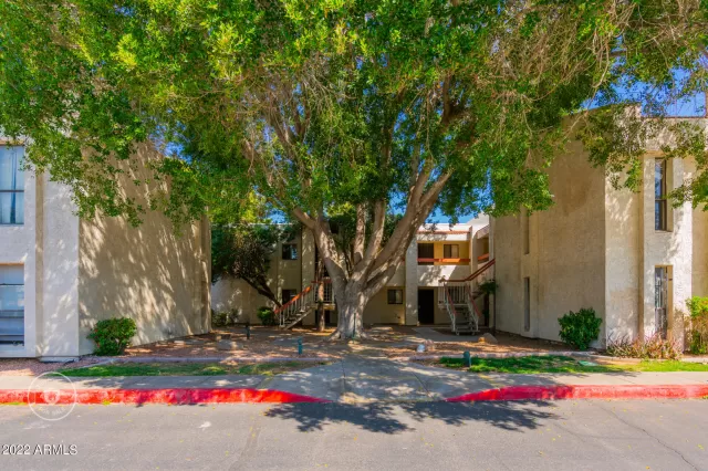 MLS: 6371638 Condo For Sale