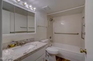 Photo #5: 6371638 Listing