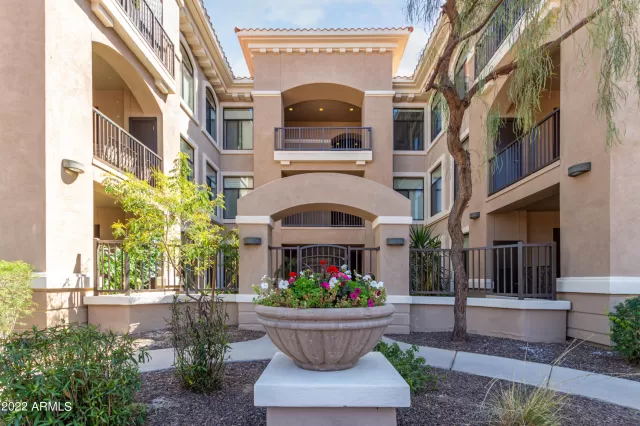 MLS: 6371730 Condo For Sale