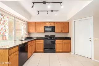 Photo #4: 6372171 Listing 