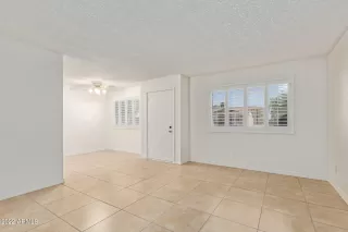 Photo #2: 6372258 Listing