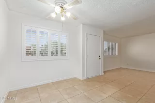 Photo #5: 6372258 Listing