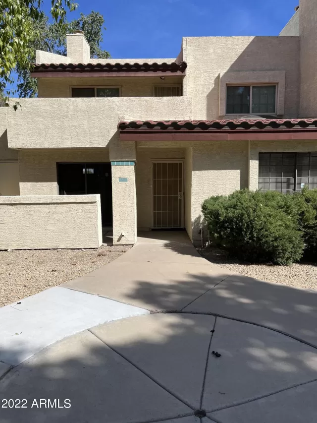 MLS: 6372300 Condo For Sale