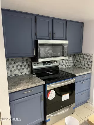 Photo #2: 6372300 Listing