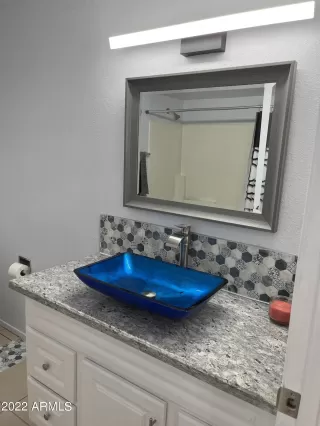 Photo #3: 6372300 Listing