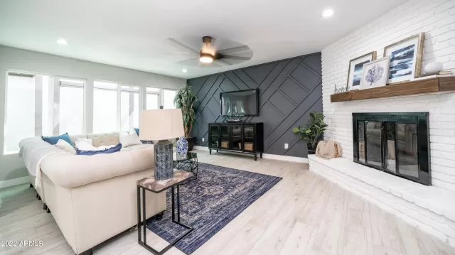 MLS: 6372371 Condo For Sale