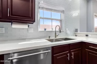 Photo #3: 6372393 Listing