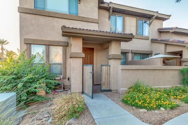 MLS: 6372491 Condo For Sale