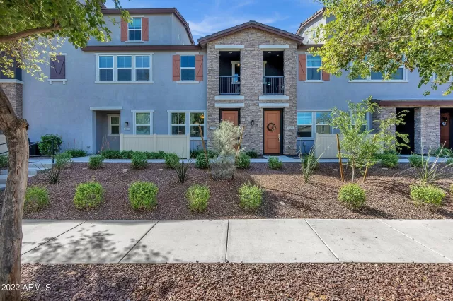 MLS: 6372577 Condo For Sale