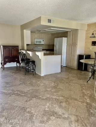 Photo #2: 6372604 Listing