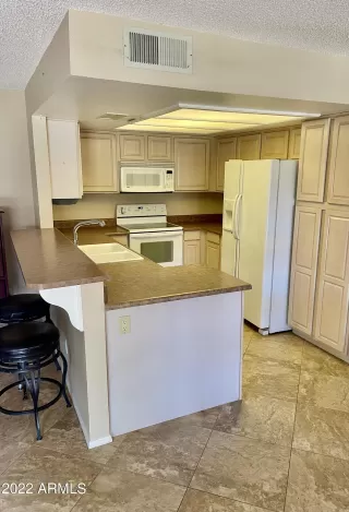 Photo #4: 6372604 Listing