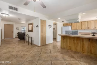 Photo #5: 6372777 Listing