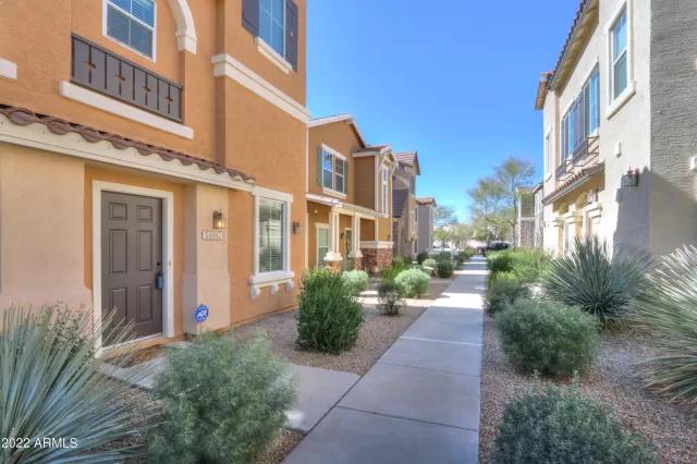 MLS: 6372852 Condo For Sale