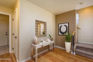 Photo #5: 6372852 Listing