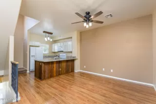 Photo #6: 6372852 Listing